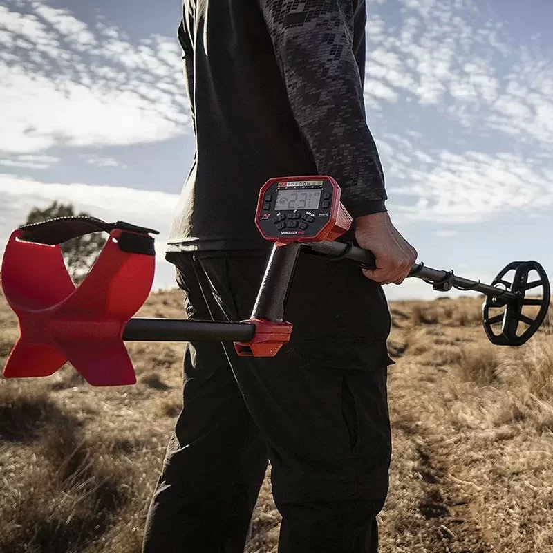 فلزیاب Minelab Vanquish 340: ویژگی‌ها و قابلیت‌ها برای کاربران مبتدی