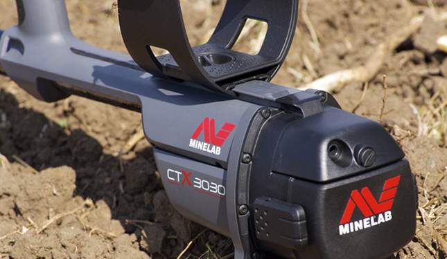 معرفی فلزیاب Minelab CTX 3030: قابلیت‌ها و ویژگی‌های برجسته این مدل